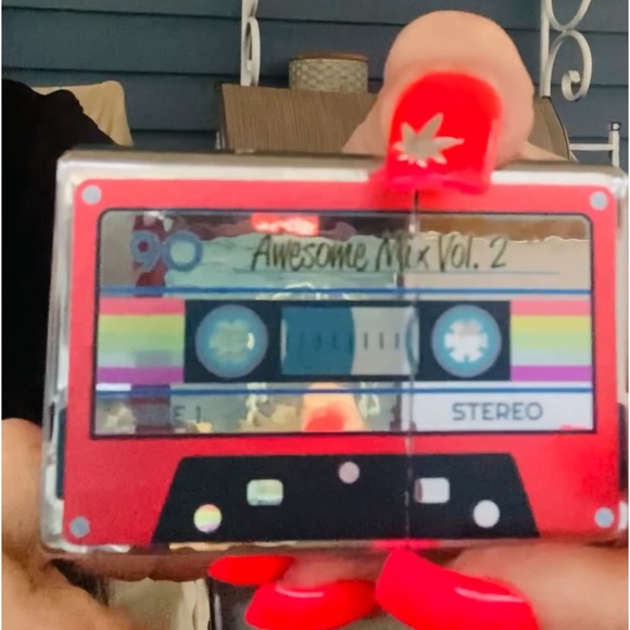 Giant Gen-X 2’x3’ zippo style cassette tape lighter - Picture 2 of 3